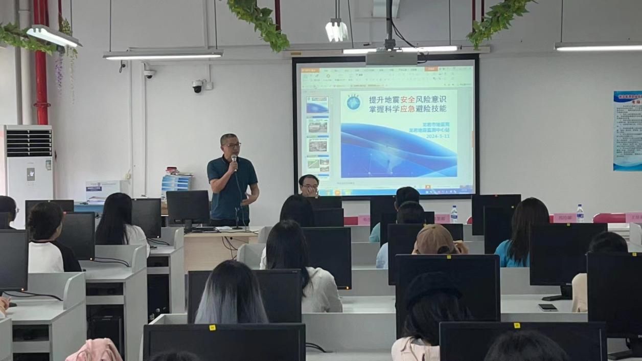 909e2950ae1471b83dc765b809ff6f2