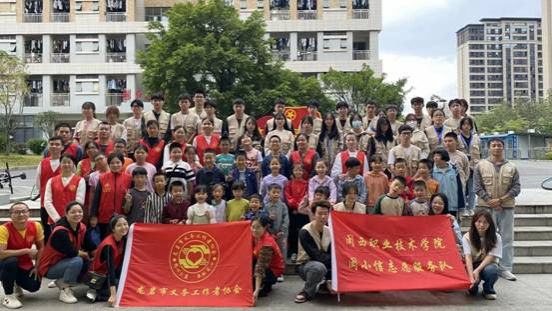 2dd42e14ec32571a0a8b850246f1163