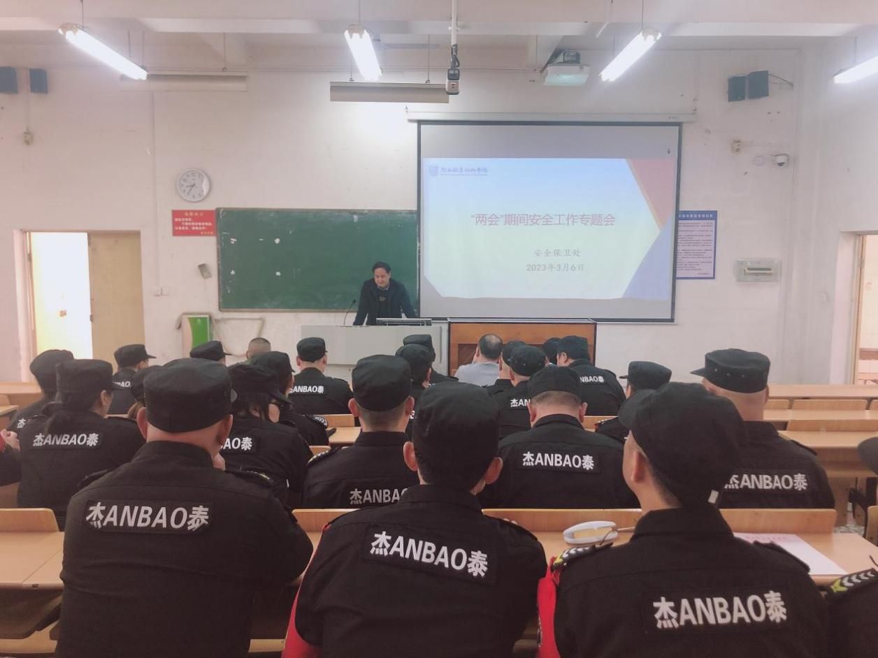 0503afc10225d36d849b7acf7bfe099