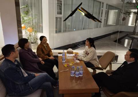 1b279d7d165fa07fb54f9d5c00f49c6