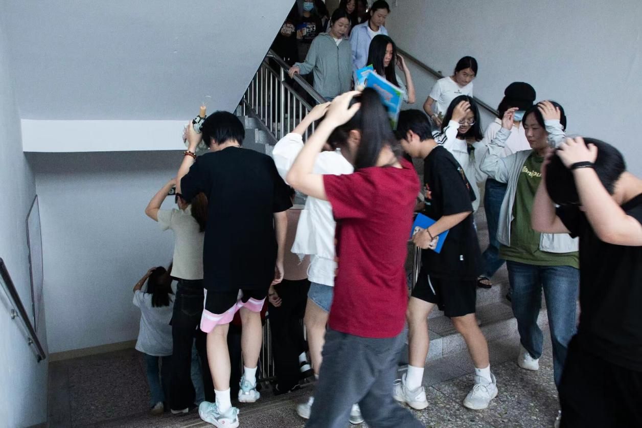 8b4efc263a0eb1ee80a0215d19abed51_